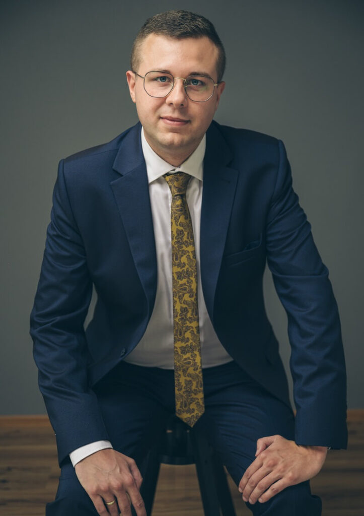 adwokat Obsługa prawna firm jelenia góra Erenst Obaz